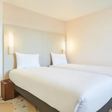 Hotel Greet Versailles - Le Bretonneux Voisins-le-Bretonneux